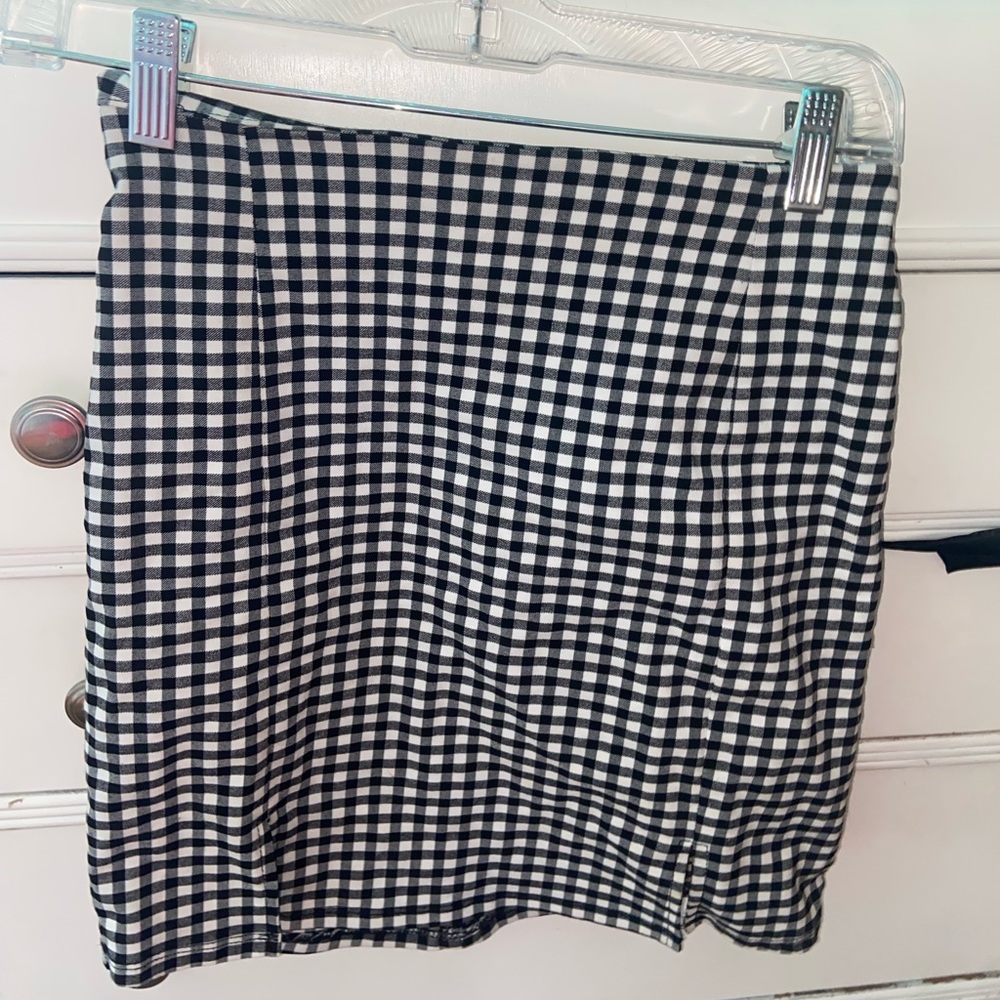 Black and white plaid mini skirt size small